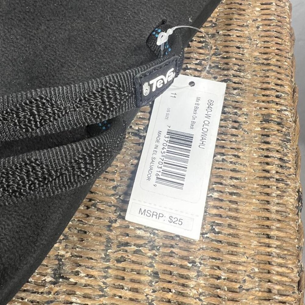 NWT Teva Olowahu Sandals for Women in Black - Size 11 - Picture 2 of 9